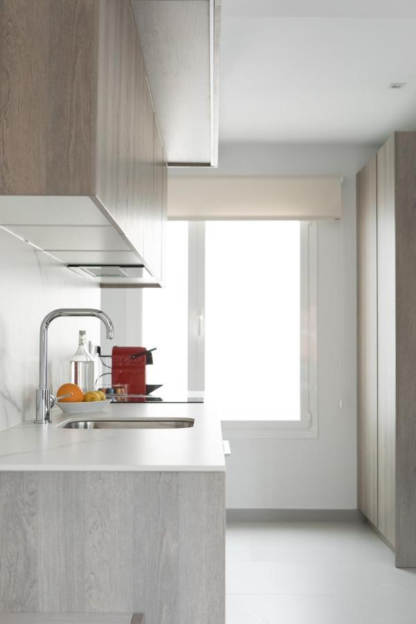 Apartamentos Las Torres Madrid Exteriör bild