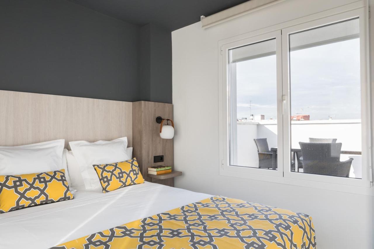 Apartamentos Las Torres Madrid Exteriör bild