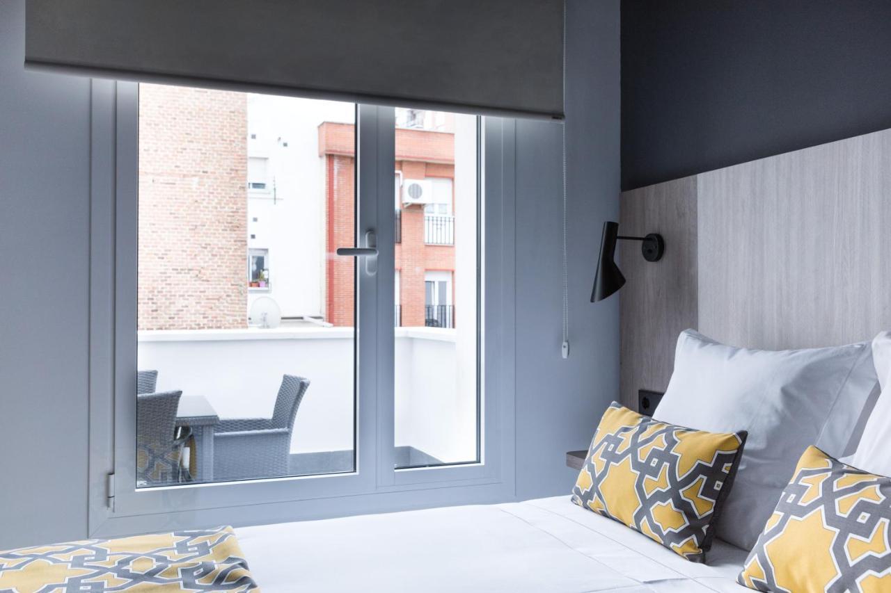 Apartamentos Las Torres Madrid Exteriör bild