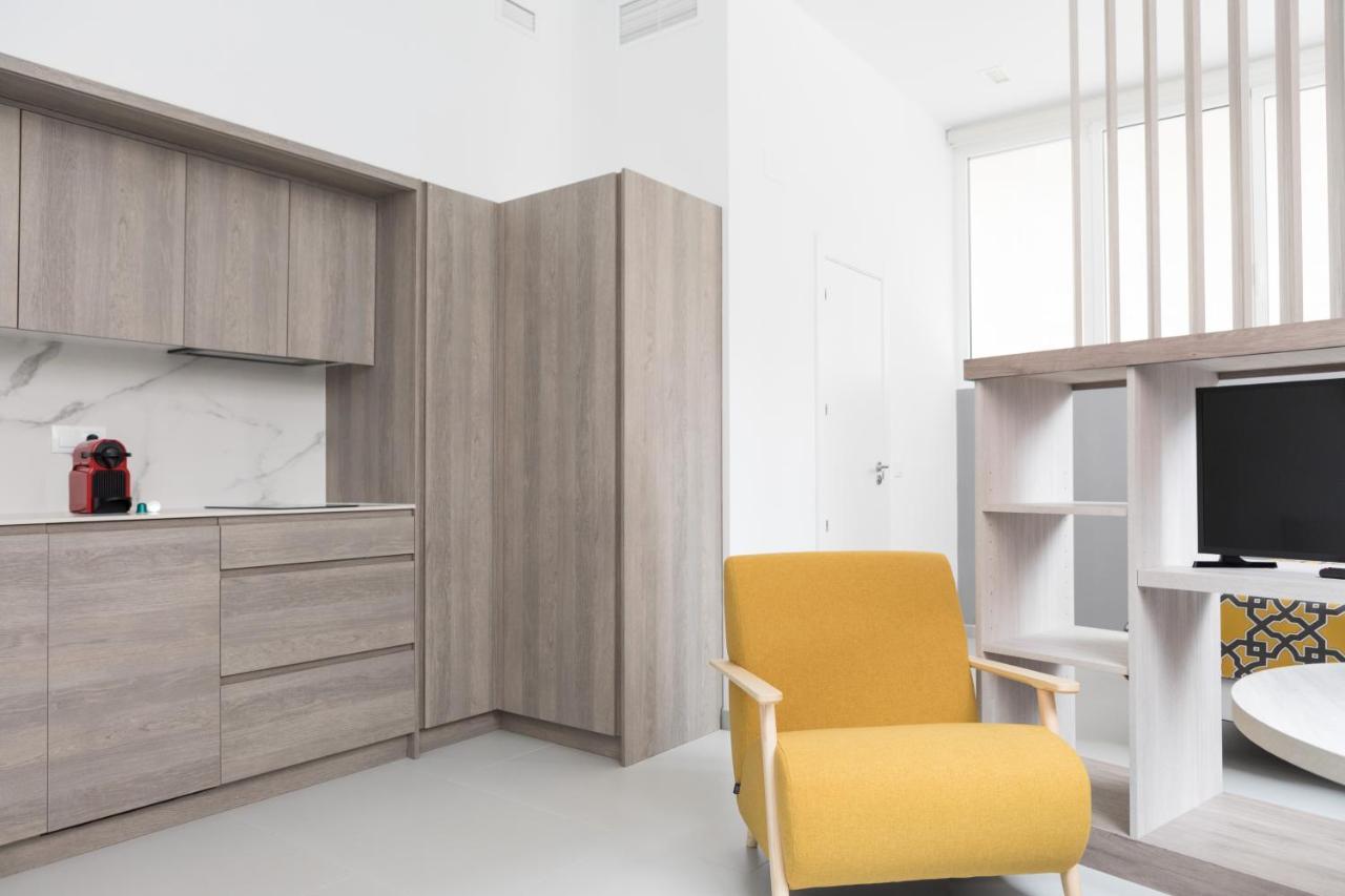 Apartamentos Las Torres Madrid Exteriör bild