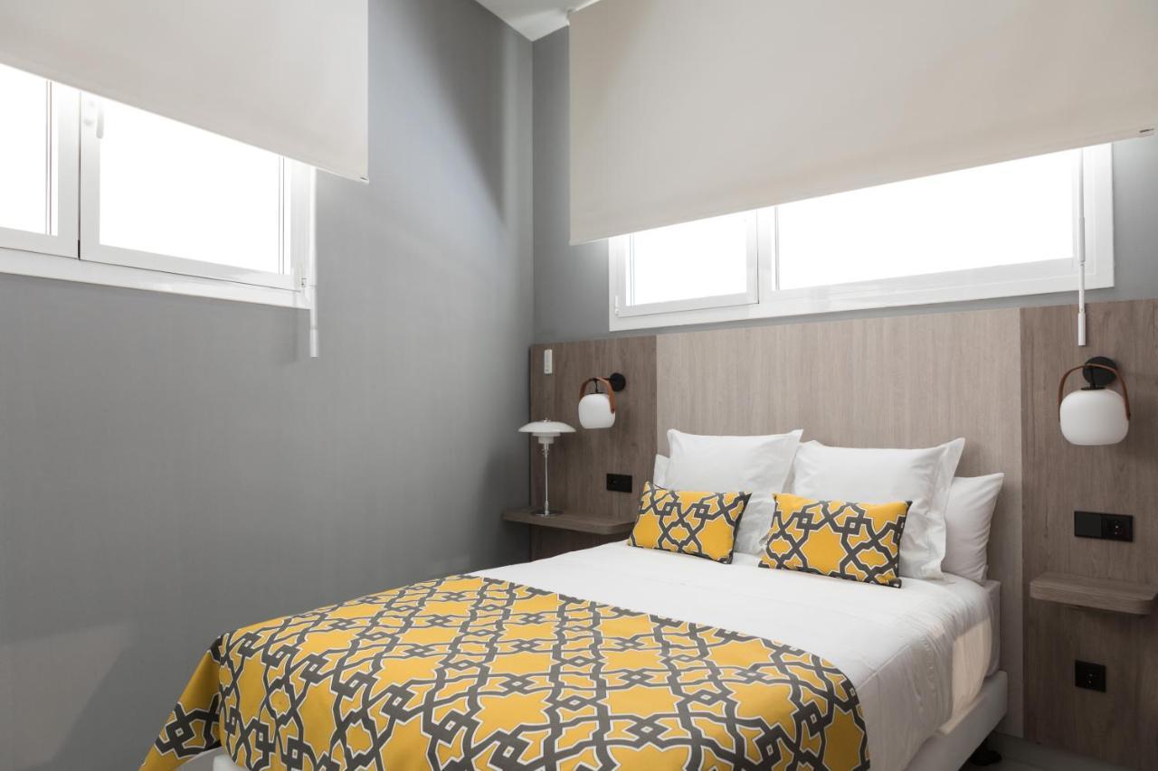 Apartamentos Las Torres Madrid Exteriör bild
