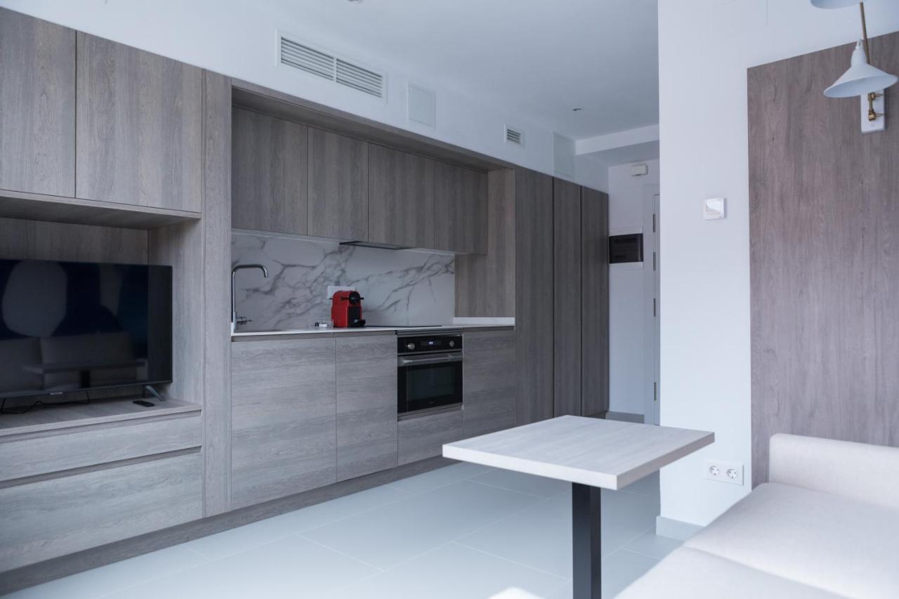 Apartamentos Las Torres Madrid Exteriör bild