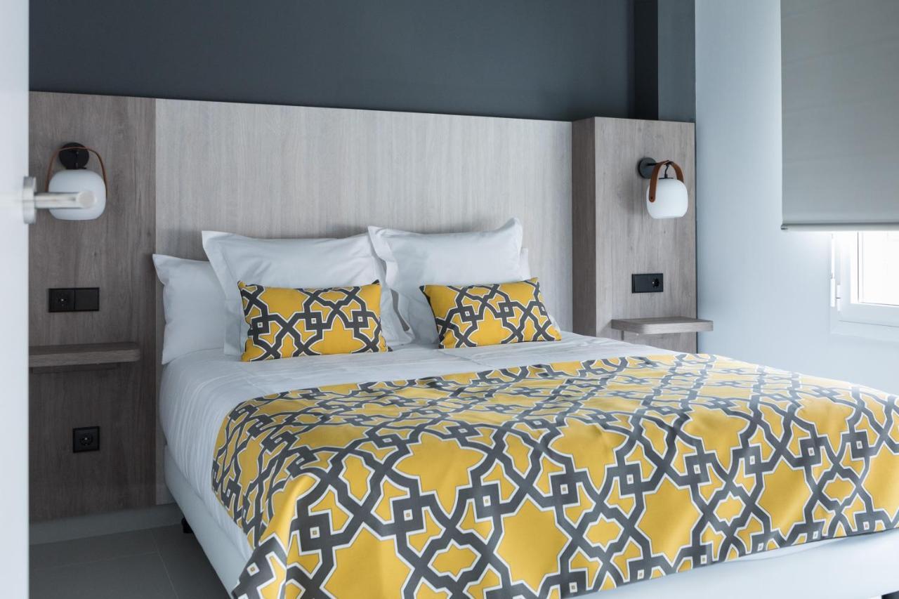 Apartamentos Las Torres Madrid Exteriör bild