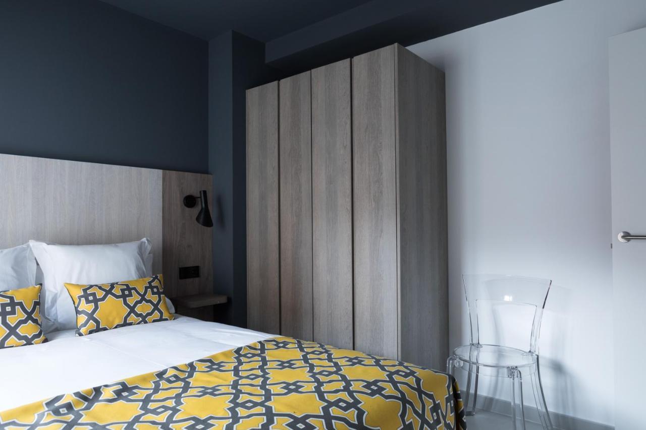 Apartamentos Las Torres Madrid Exteriör bild
