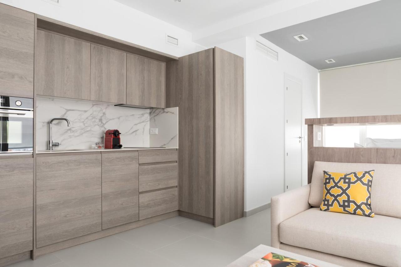 Apartamentos Las Torres Madrid Exteriör bild